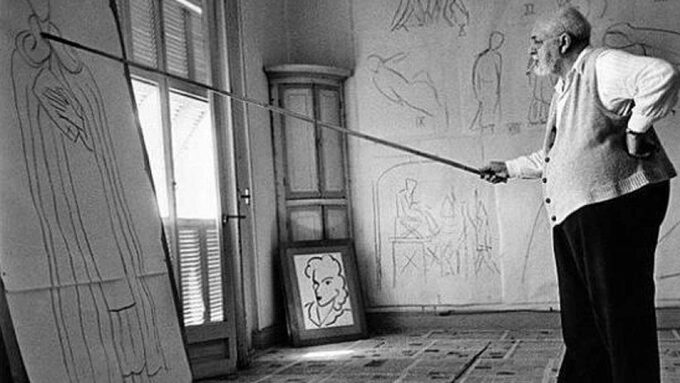 Henri MATISSE dans son atelier.jpg